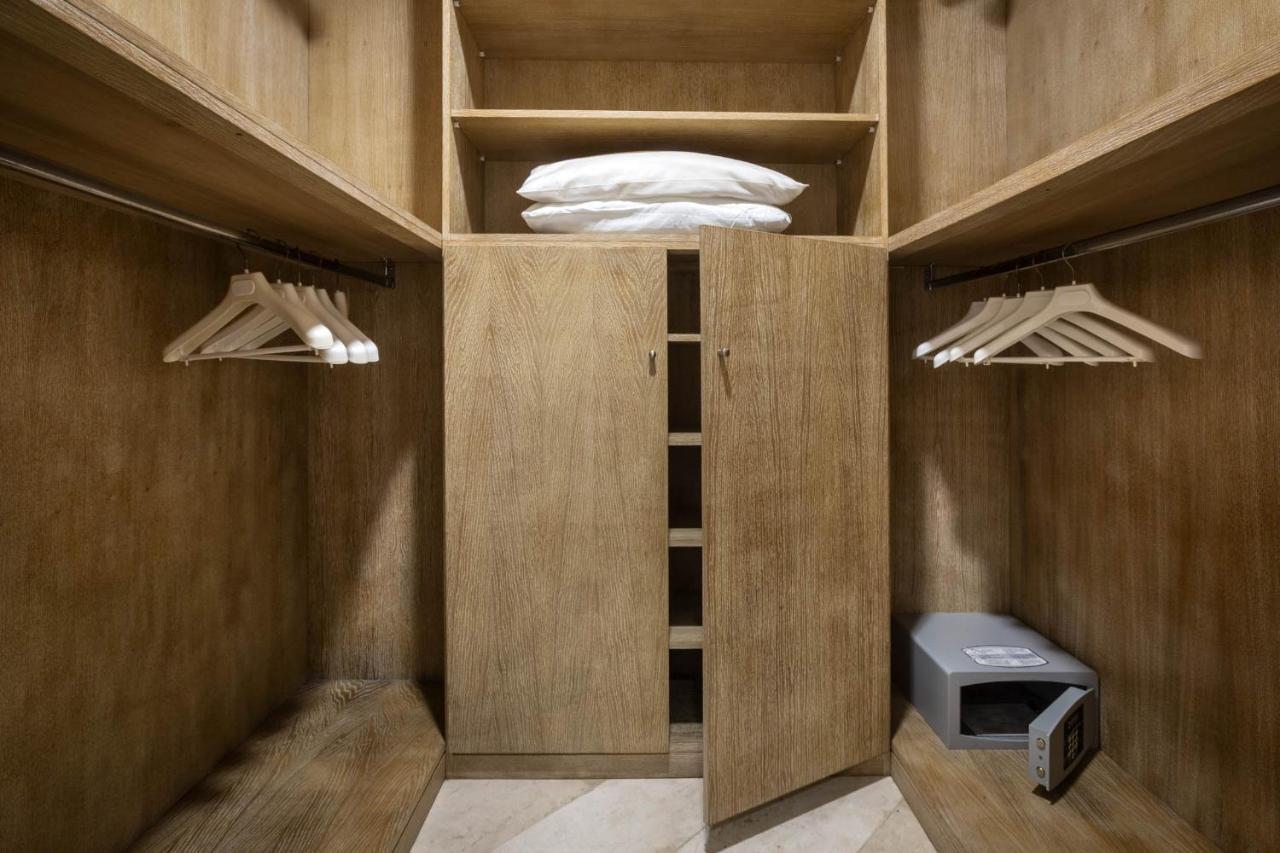 Iconic Luxury Suites Abbiadori ภายนอก รูปภาพ